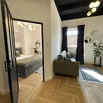 Aleja 12