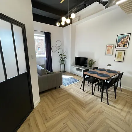 Aleja 12 Apartment *