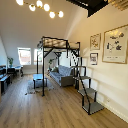 Aleja 12 Apartment *