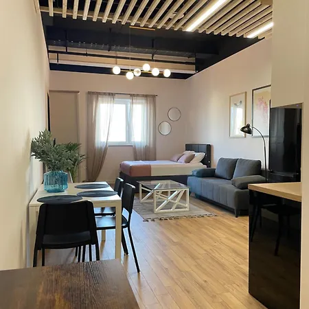 Aleja 12 Apartment