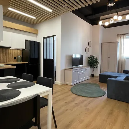 Apartment Aleja 12 *