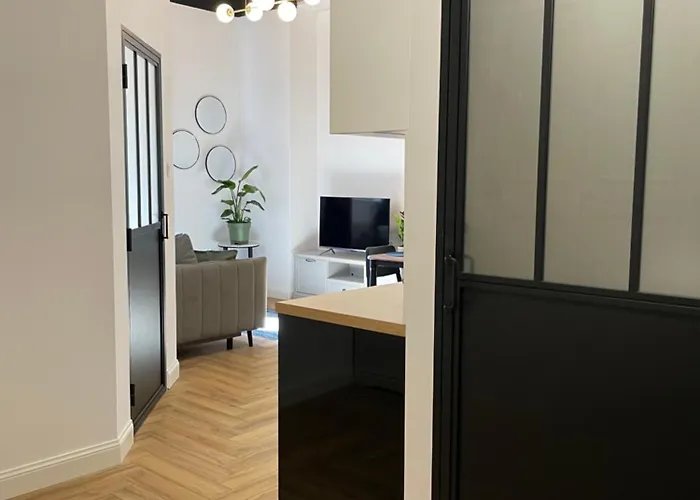 Aleja 12 * צ'סטוצ'ובה