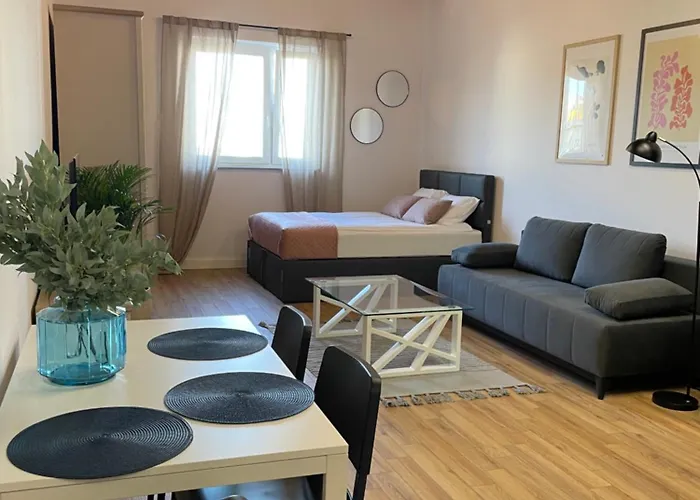 Aleja 12 Apartmán *