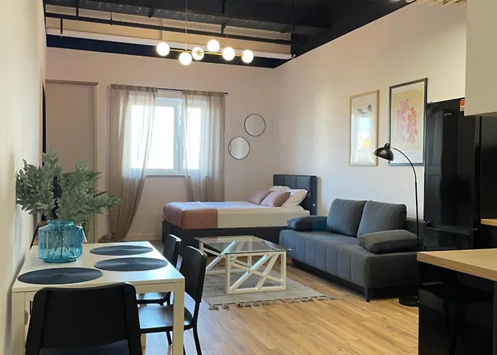 Aleja 12 * צ'סטוצ'ובה